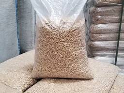 Quality 100% wood pellets biofuel/Pine and oak wood pellets