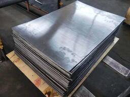 Qurğuşun təbəqəsi Qalınlığı: 1-60 mm, Kəsmə: 0,5x1, 0,5x1,2, 0,6x1 m. .. , Polad növü: C1