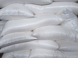 Сахар в мешках