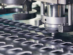 Штамповка Вид: лента латунная…, Способ: холодная, Матер. : сталь…, Размеры: до 3…