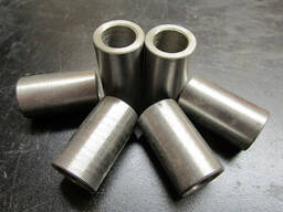 Титановая втулка D_наруж. = 280-990 мм, D_внутр. = 150-570 мм, Марка: ПТ-3В
